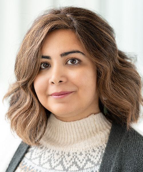 nouvelle 500x700 Maryam Dar